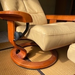 美品】EKORNES(エコーネス) 本革 オットマン付き ストレスレス (アーム
