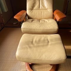 美品】EKORNES(エコーネス) 本革 オットマン付き ストレスレス (アーム