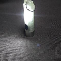 【ミニマムライト】ほぼロビーボン　超小型超強烈フラッシュライトの画像