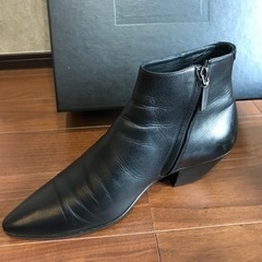 サンローラン　ヒールブーツ　40 1/2 ビブラムソール貼り済　ショートブーツの画像
