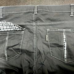 ツアーステージ　ズボンの画像