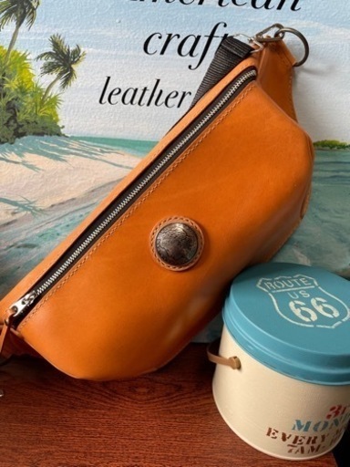 決まりました。限定1個限り　レザー　ボディバッグ