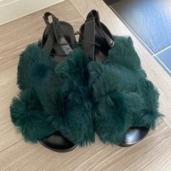 未使用　ファー付サンダル