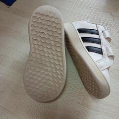 アディダス　１３センチ　中古品の画像