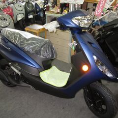 ブラックメタリックX本日入荷！現在入手困難！値下げ中！ＹＡＭＡＨＡアクシスＺ１２５最新型！新車格安販売中！ 最後の１台です！の画像