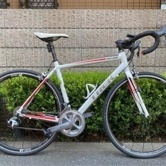 TREK トレック1.1 ロードバイク　アルミ　自転車売ります