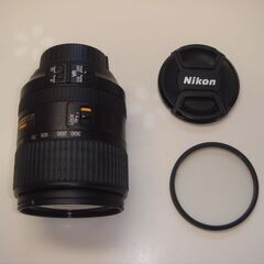 【美品】Nikon 高倍率ズームレンズ AF-S DX NIKKOR 18-300mm f/3.5-6.3G ED VR の画像
