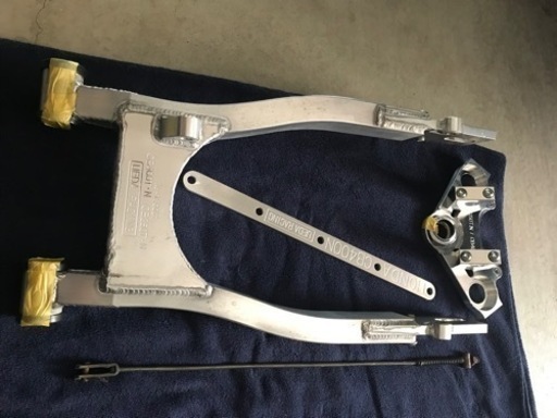 ホーク 用　ウエダスイングアーム　トップブリッジ　トルクロッド