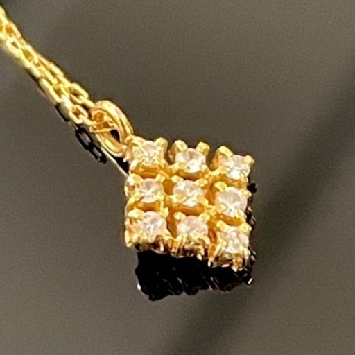 【超美品‼️】シエナ 天然ダイヤモンド9石(0.1カラット) K18 イエローゴールド レディースネックレス