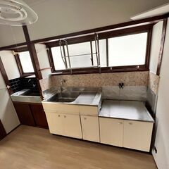 別府温泉街近く⭕️倉庫付き戸建て ⭕️保証人不要！初期費用ゼロ円！ − 大分県