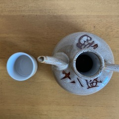徳利とおちょこのセットの画像