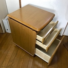 デスクワゴン／袖机の画像