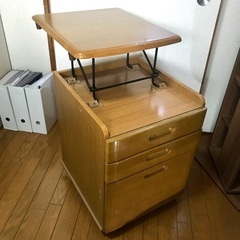デスクワゴン／袖机の画像