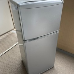 AQUA アクア 2ドア冷凍冷蔵庫　AQR-111C