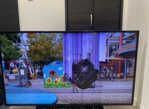 値下げしました。画面割れテレビ　55インチ