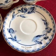 【未使用品】ペアティーカップ&ソーサー　Guy Larocheの画像
