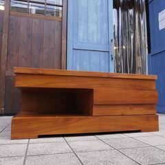 チーク材の天然木だけを扱う家具専門店SCANTEAK(スキャンティーク)の