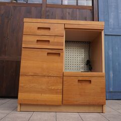 人気のunico(ウニコ)よりHUTTE(ヒュッテ)シリーズ のキッチン