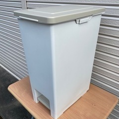 ペダル式ダストボックス♪( ´▽｀)の画像