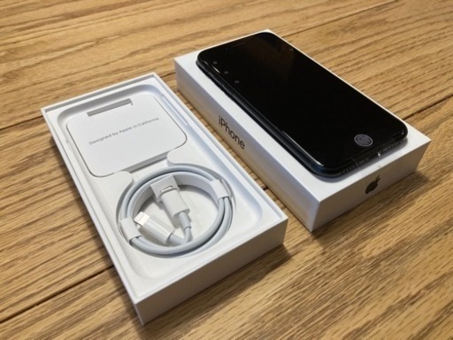 iPhone SE 第3世代 64GB ミッドナイト（黒）