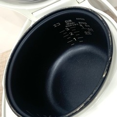 ★中古品　2021年製 タイガーマイコン炊飯ジャー3合炊きの画像