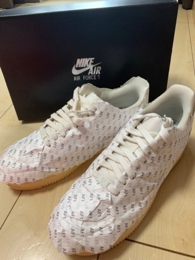 NIKE エアフォース1 '07 LV8