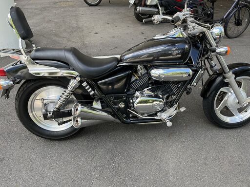 緊急値下げ　大人気　希少の黒　ホンダ　V-ツインマグナ　250　なかなか出回りません。このチャンスをお見逃しなく‼