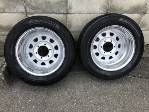 ハイエース215/60R16タイヤ付きホイール4本セット