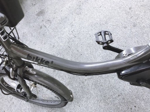 人気なモデル　ブリヂストンビッケ2 子供乗せ電動自転車　シート付き　元気なバッテリー