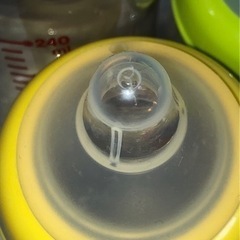 【値引中】ピジョン 母乳実感哺乳瓶と乳首 3本セットの画像