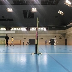 バドミントンしましょう