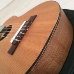 【傷あり・使用可能】YAMAHA Guitalele GL1（ケース付き）お売りしますの画像