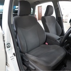 ハイブリッド車入荷しました〜の画像
