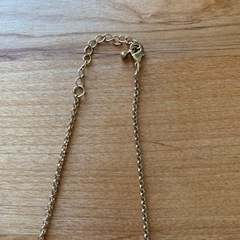 ピンクとパープルのネックレスの画像