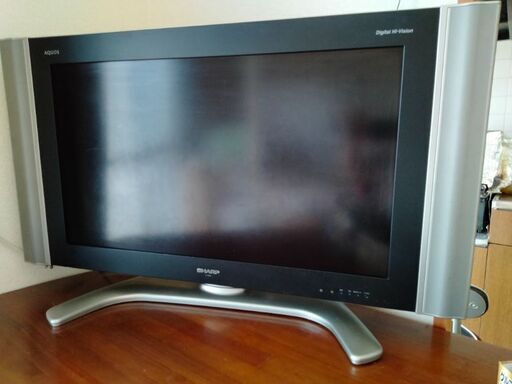 シャープ AQUOS   32型テレビ