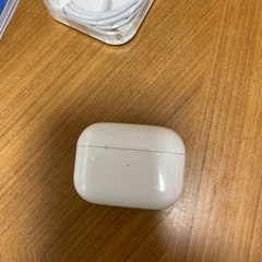 アップル　エアーボッツプロ　中古