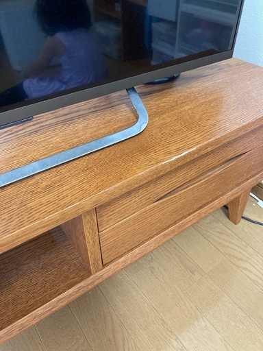 SONYのBRAVIAテレビ、SONYブルーレイDVDレコーダー、ウニコのテレビ台の3点セット