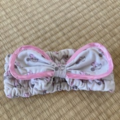 ミニーちゃんヘアバンドの画像
