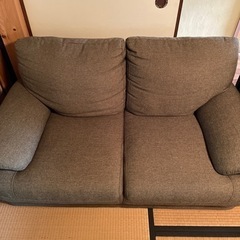 美品 ニトリ 2人掛けソファー ダークグリーン