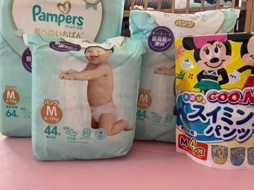 パンパース肌一パンツMとスイミングパンツM
