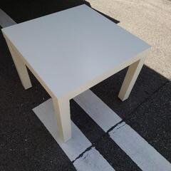 1人用テーブルの画像