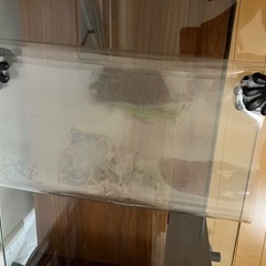 【美品、ほぼ未使用】更に大幅値下げ！！！　センターテーブル　ガラステーブル　ラックの画像
