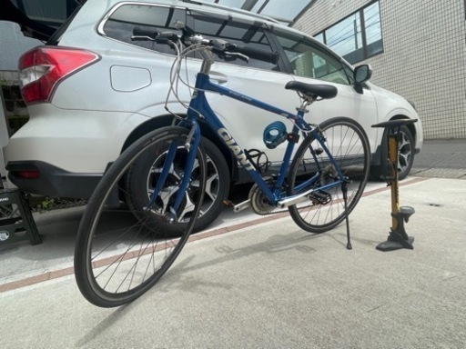 【値下げしました】自転車 クロスバイク ジャイアント Giant R3 空気入れ付き