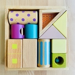 【ベビー用知育玩具】音いっぱいつみき　木材で優しい触り心地　0歳...