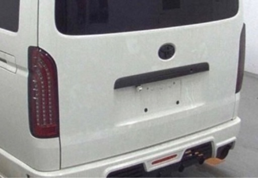 ハイエース200系　リアテール