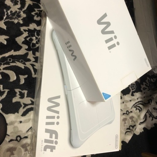 Wii本体、Wiiフィット＋ソフト2本