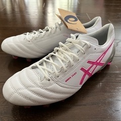 サッカースパイク　DS LIGHT X-FLY 4