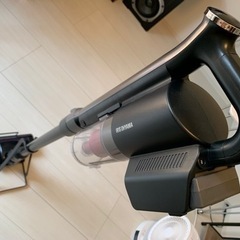 サイクロン掃除機（アイリスオーヤマ製）