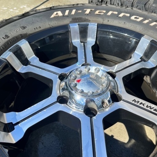 MKW　MK-36　6穴　17インチ タイヤホイール 8J 139.7 6穴 グッドリッチ A/T ホワイトレター 265/70R17