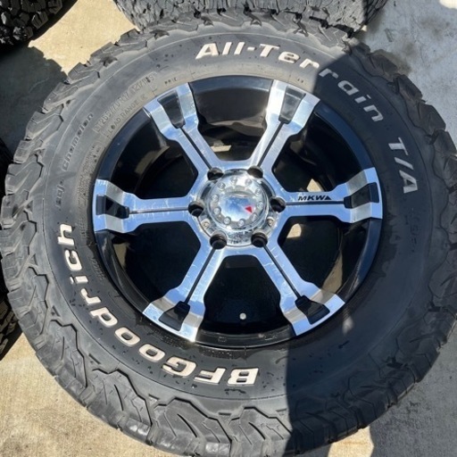 MKW　MK-36　6穴　17インチ タイヤホイール 8J 139.7 6穴 グッドリッチ A/T ホワイトレター 265/70R17